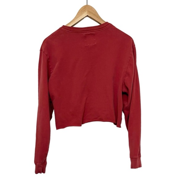 Vintage 2000s Red Cropped Long Sleeve Crew Neck Tee - Picture 2 of 7